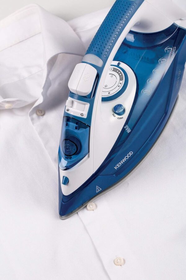 Kenwood Steam Iron Ceramic - STP75.00WB - Image 3